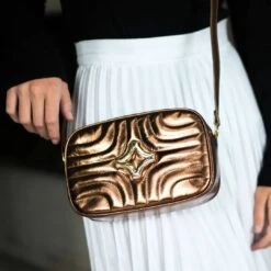 COLETTE - Bronce Regina Romero Accesorio Bolso Para Dama En Piel -Reginaromero Tienda de ventas Regina Romero bolso Collete oro viejo 2 piel 7