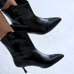 ARANTZA 60 - Negro Regina Romero Zapato Bota Botin Para Dama En Piel 9 ARANTZA 60 - Negro Regina Romero Zapato Bota Botin Para Dama En Piel -Reginaromero Tienda de ventas Regina Romero bota botin Arantza negro piel 08