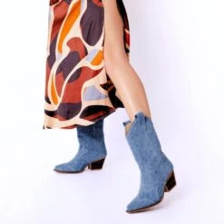 BAILEY 60 - Denim Regina Romero Zapato Bota Botin Tacon Bajo Para Dama -Reginaromero Tienda de ventas Regina Romero bota botin Bailey mezclilla denim 9