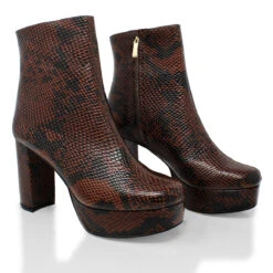 ELSY 95 - Cafe Regina Romero Zapato Bota Botin Plataforma Tacon Alto Para Dama En Piel 16 ELSY 95 - Cafe Regina Romero Zapato Bota Botin Plataforma Tacon Alto Para Dama En Piel -Reginaromero Tienda de ventas Regina Romero bota botin Elsy cobra cafe piel 2