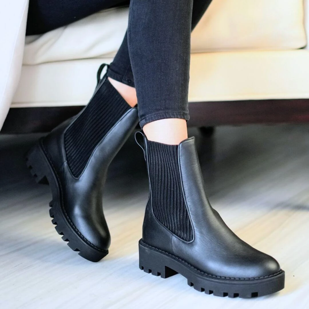 HERA - Negro Regina Romero Zapato Bota Botin Para Dama En Piel 2 HERA - Negro Regina Romero Zapato Bota Botin Para Dama En Piel - Imagen 2