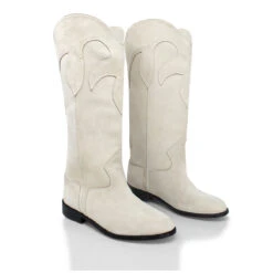LAREDO - Ante Arena Regina Romero Zapato Bota Botin Tacon Bajo Para Dama En Piel 11 LAREDO - Ante Arena Regina Romero Zapato Bota Botin Tacon Bajo Para Dama En Piel -Reginaromero Tienda de ventas Regina Romero bota botin Laredo ante arena piel 2