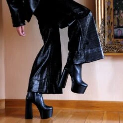 TOWER 150 - Negro Regina Romero Zapato Bota Botin Plataforma Tacon Alto Para Dama En Piel 13 TOWER 150 - Negro Regina Romero Zapato Bota Botin Plataforma Tacon Alto Para Dama En Piel -Reginaromero Tienda de ventas Regina Romero bota botin Tower negro piel 11