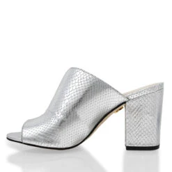 PELTZ 75 - Plata Regina Romero Zapato Sandalia Zapatilla Tacon Alto Para Dama En Piel 16 PELTZ 75 - Plata Regina Romero Zapato Sandalia Zapatilla Tacon Alto Para Dama En Piel -Reginaromero Tienda de ventas Regina Romero zapatilla mule Peltz lizard plata piel 4