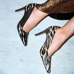 GEMA 75 - Cafe Print Regina Romero Zapato Zapatilla Tacon Alto Para Dama En Piel -Reginaromero Tienda de ventas Regina Romero zapatilla pump Gema print cafe 10