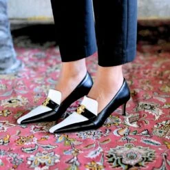 LONDON 60 - Negro Y Blanco Regina Romero Zapato Zapatilla Tacon Bajo Para Dama En Piel -Reginaromero Tienda de ventas Regina Romero zapatilla pump London negro blanco piel 08