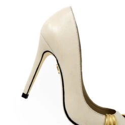 RENI 105 - Latte Regina Romero Zapato Zapatilla Tacon Alto Para Dama En Piel -Reginaromero Tienda de ventas Regina Romero zapatilla pump Reni charol latte piel 5