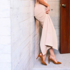 ROUS 75 - Tan Regina Romero Zapato Zapatilla Tacon Alto Para Dama En Piel -Reginaromero Tienda de ventas Regina Romero zapatilla pump Rous cafe piel 17