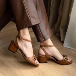 ARIZONA 55 - Miel Regina Romero Zapato Sandalia Zapatilla Tacon Bajo Para Dama En Piel -Reginaromero Tienda de ventas Regina Romero zapatilla sandalia Arizona tan piel 8