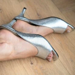 HOLBOX 60 - Plata Regina Romero Zapato Sandalia Zapatilla Tacon Bajo Para Dama En Piel -Reginaromero Tienda de ventas Regina Romero zapatilla sandalia Holbox plata piel 5