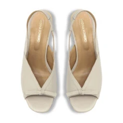 JORDAN 60 - Beige Regina Romero Zapato Sandalia Zapatilla Tacon Bajo Para Dama En Piel 13 JORDAN 60 - Beige Regina Romero Zapato Sandalia Zapatilla Tacon Bajo Para Dama En Piel -Reginaromero Tienda de ventas Regina Romero zapatilla sandalia Jordan beige piel prod 2