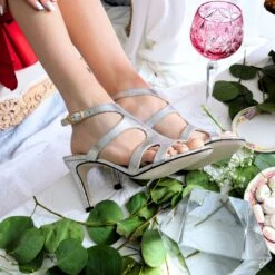 MILA 85 - Plata Regina Romero Zapato Sandalia Zapatilla Tacon Alto Para Dama En Piel 11 MILA 85 - Plata Regina Romero Zapato Sandalia Zapatilla Tacon Alto Para Dama En Piel -Reginaromero Tienda de ventas Regina Romero zapatilla sandalia Mila plata piel 08