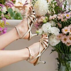 MIRA 60 - Champagne Regina Romero Zapato Sandalia Zapatilla Tacon Bajo Para Dama En Piel -Reginaromero Tienda de ventas Regina Romero zapatilla sandalia Mira champagne piel 07