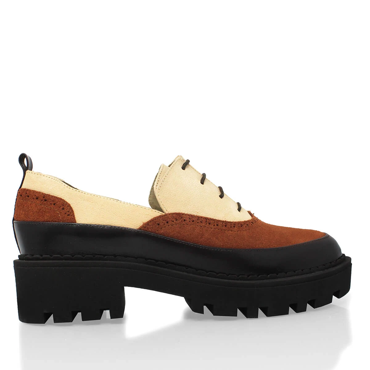 REESE 45 - Beige Regina Romero Zapato Tenis Urbano Sport Para Dama En Piel 1 REESE 45 - Beige Regina Romero Zapato Tenis Urbano Sport Para Dama En Piel