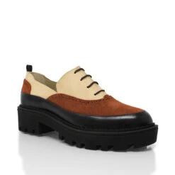 REESE 45 - Beige Regina Romero Zapato Tenis Urbano Sport Para Dama En Piel 12 REESE 45 - Beige Regina Romero Zapato Tenis Urbano Sport Para Dama En Piel -Reginaromero Tienda de ventas Regina Romero zapato bostoniano Reese beige tan piel 3