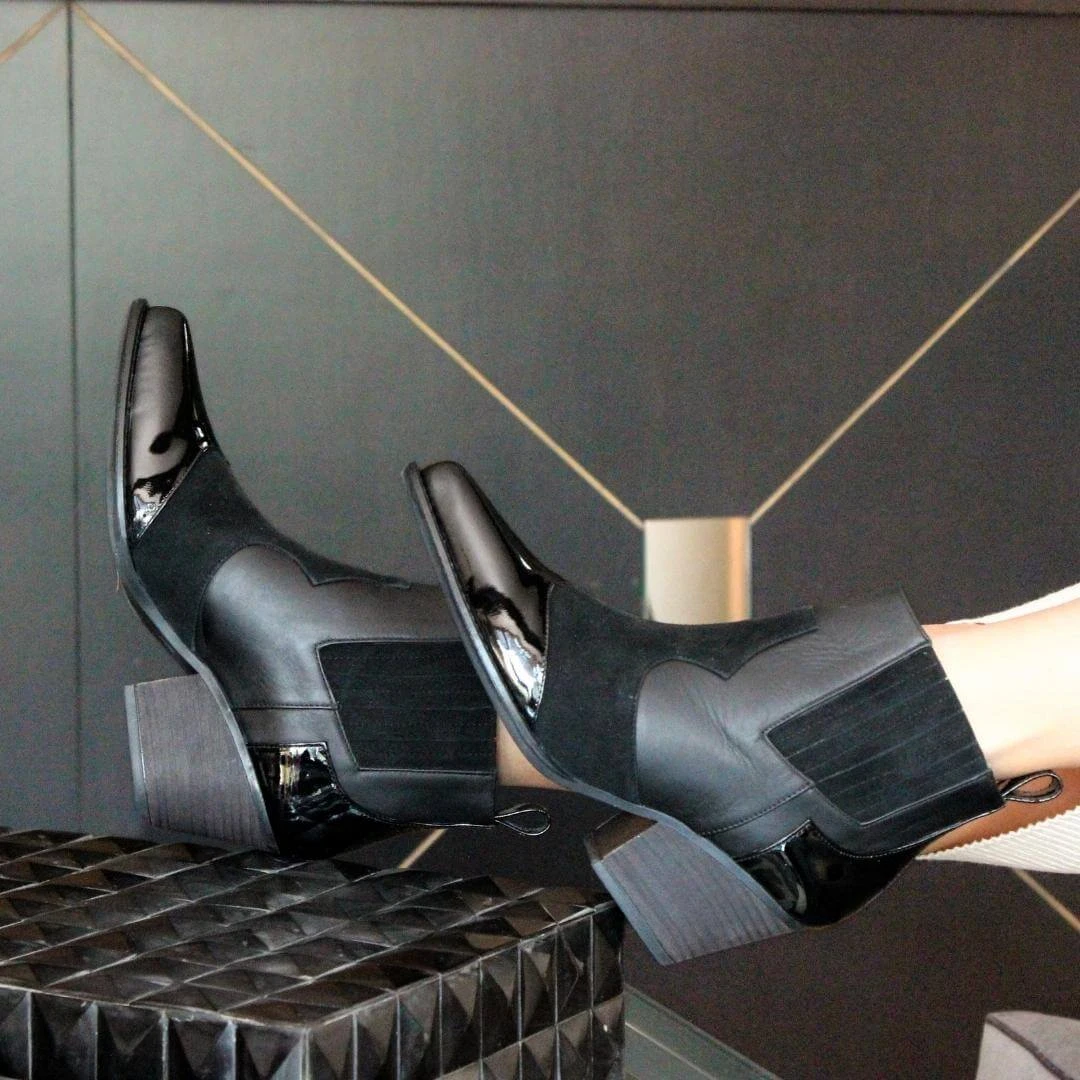 MADDIE 60 - Negro Regina Romero Zapato Bota Botin Tacon Bajo Para Dama En Piel 4 MADDIE 60 - Negro Regina Romero Zapato Bota Botin Tacon Bajo Para Dama En Piel - Imagen 4