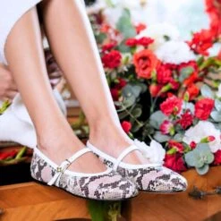 CLAIRE - Beige Regina Romero Zapato Flat Balerina De Piso Para Dama En Piel -Reginaromero Tienda de ventas Regina Romero zapato flat ballerina Claire snake latte piel 07