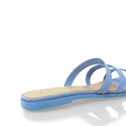 CILIA - Charol Azul Claro Regina Romero Zapato Sandalia De Piso Para Dama En Piel -Reginaromero Tienda de ventas Regina Romero zapato flat mule de piso Cilia azul claro charol piel 4