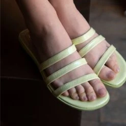 CILIA - Charol Menta Regina Romero Zapato Sandalia De Piso Para Dama En Piel -Reginaromero Tienda de ventas Regina Romero zapato flat mule de piso Cilia verde claro charol piel 8