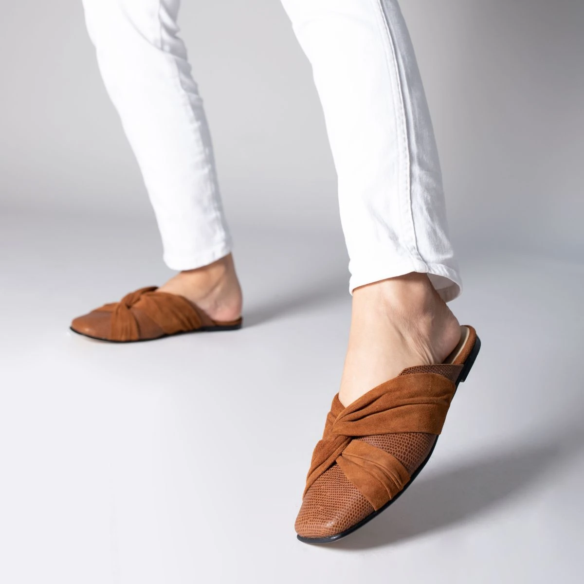 GISELLE - Nuez Regina Romero Zapato Flat Balerina De Piso Para Dama En Piel - Imagen 2