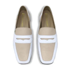 CLARK - Beige Regina Romero Zapato Mocasin De Piso Para Dama En Piel -Reginaromero Tienda de ventas Regina Romero zapato mocasin Clark blanco beige piel 2