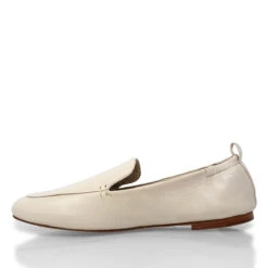 REBECA - Latte Regina Romero Zapato Mocasin De Piso Para Dama En Piel -Reginaromero Tienda de ventas Regina Romero zapato mocasin Rebecca latte piel 4