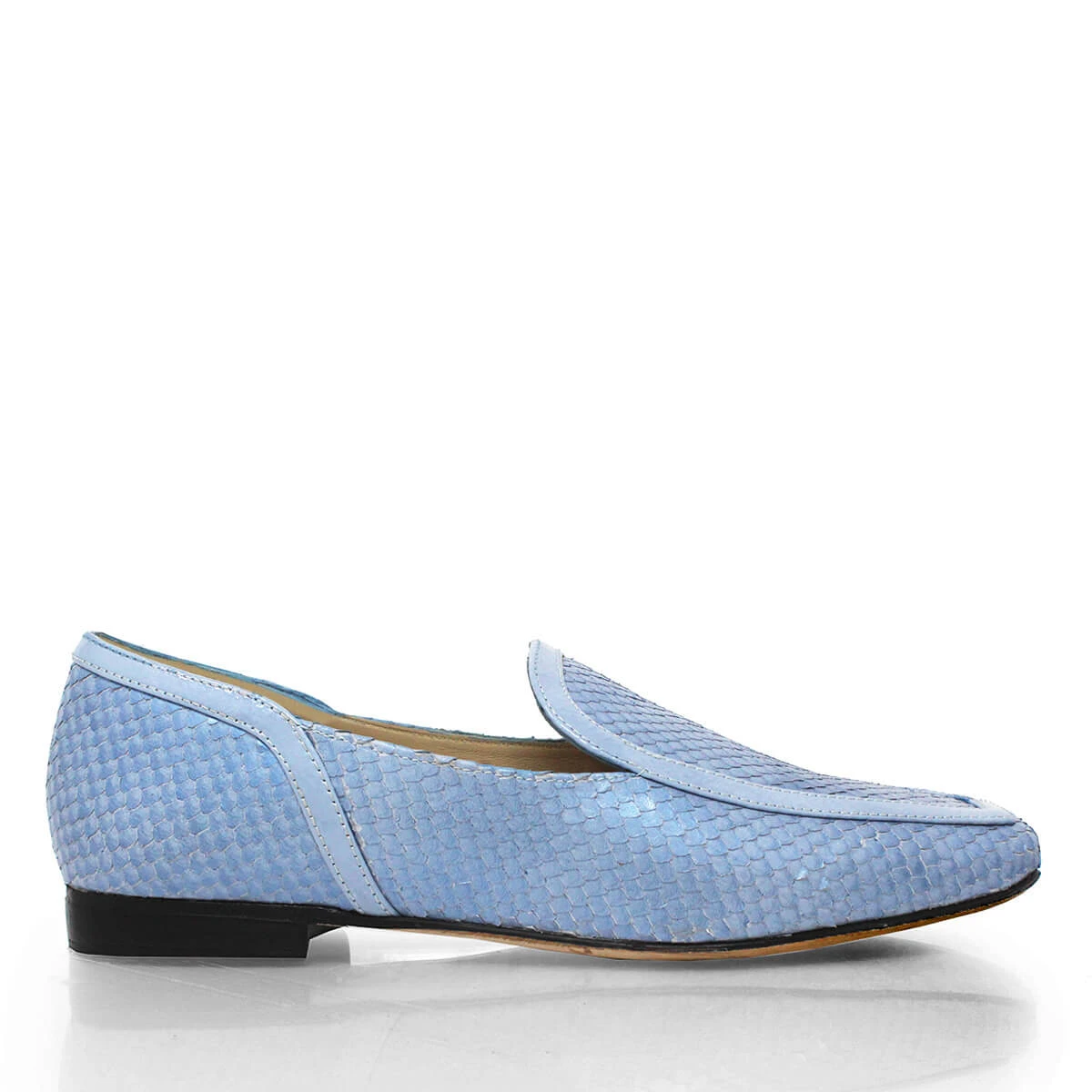 CORA - Azul Claro Regina Romero Zapato Mocasin De Piso Para Dama En Piel 1 CORA - Azul Claro Regina Romero Zapato Mocasin De Piso Para Dama En Piel