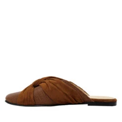 GISELLE - Nuez Regina Romero Zapato Flat Balerina De Piso Para Dama En Piel -Reginaromero Tienda de ventas Regina Romero zapato mule mocasin Giselle nuez piel 2