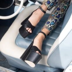 AURA 150 - Negro Regina Romero Zapato Sandalia Plataforma Tacon Alto Para Dama En Piel -Reginaromero Tienda de ventas Regina Romero zapato sandalia plataforma tacon alto Aura 150 negro piel 7