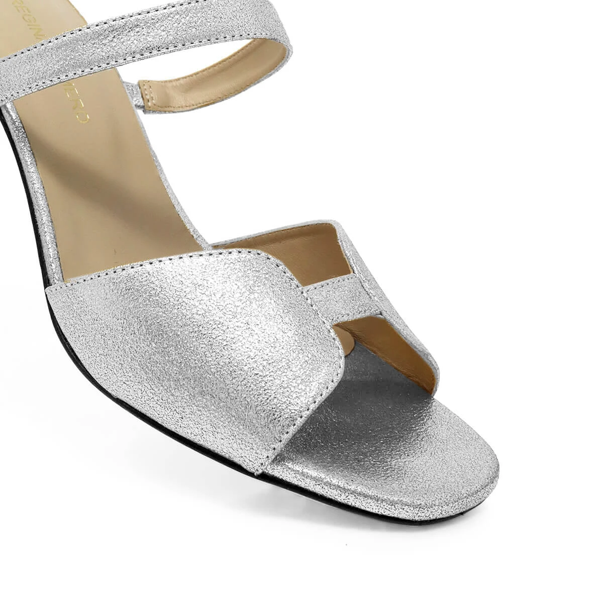 VEGA 60 - Plata Regina Romero Zapato Sandalia Zapatilla Tacon Bajo Para Dama En Piel - Imagen 9