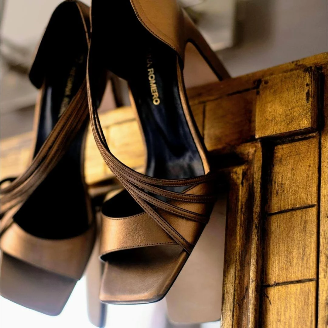 HADA 100 - Oro Viejo Regina Romero Zapato Sandalia Zapatilla Tacon Alto Para Dama En Piel 6 HADA 100 - Oro Viejo Regina Romero Zapato Sandalia Zapatilla Tacon Alto Para Dama En Piel - Imagen 6