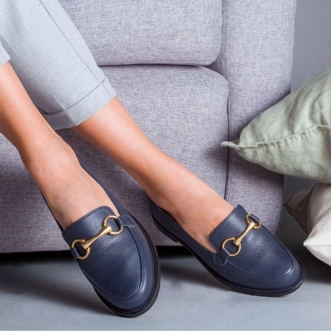 JUDY - Marino Regina Romero Zapato Mocasin De Piso Para Dama En Piel 2 JUDY - Marino Regina Romero Zapato Mocasin De Piso Para Dama En Piel - Imagen 2