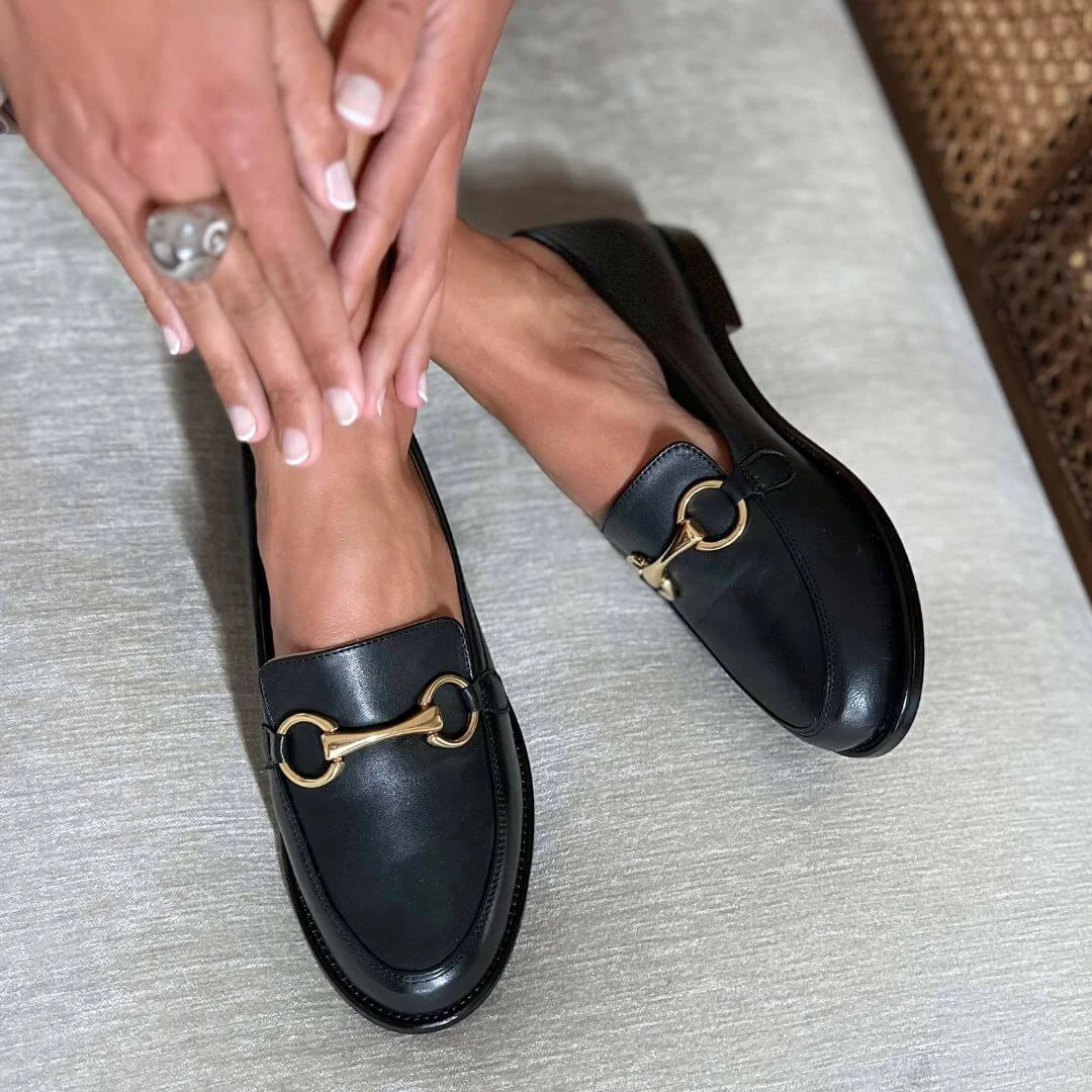 JUDY - Negro Regina Romero Zapato Mocasin De Piso Para Dama En Piel 2 JUDY - Negro Regina Romero Zapato Mocasin De Piso Para Dama En Piel - Imagen 2