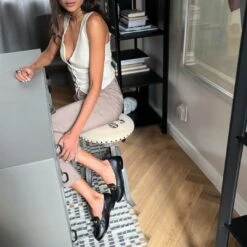 JUDY - Negro Regina Romero Zapato Mocasin De Piso Para Dama En Piel 11 JUDY - Negro Regina Romero Zapato Mocasin De Piso Para Dama En Piel -Reginaromero Tienda de ventas mocasines judy negro regina romero lifestyle 3