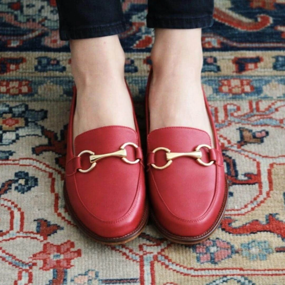 JUDY - Rojo Regina Romero Zapato Mocasin De Piso Para Dama En Piel 3 JUDY - Rojo Regina Romero Zapato Mocasin De Piso Para Dama En Piel - Imagen 3