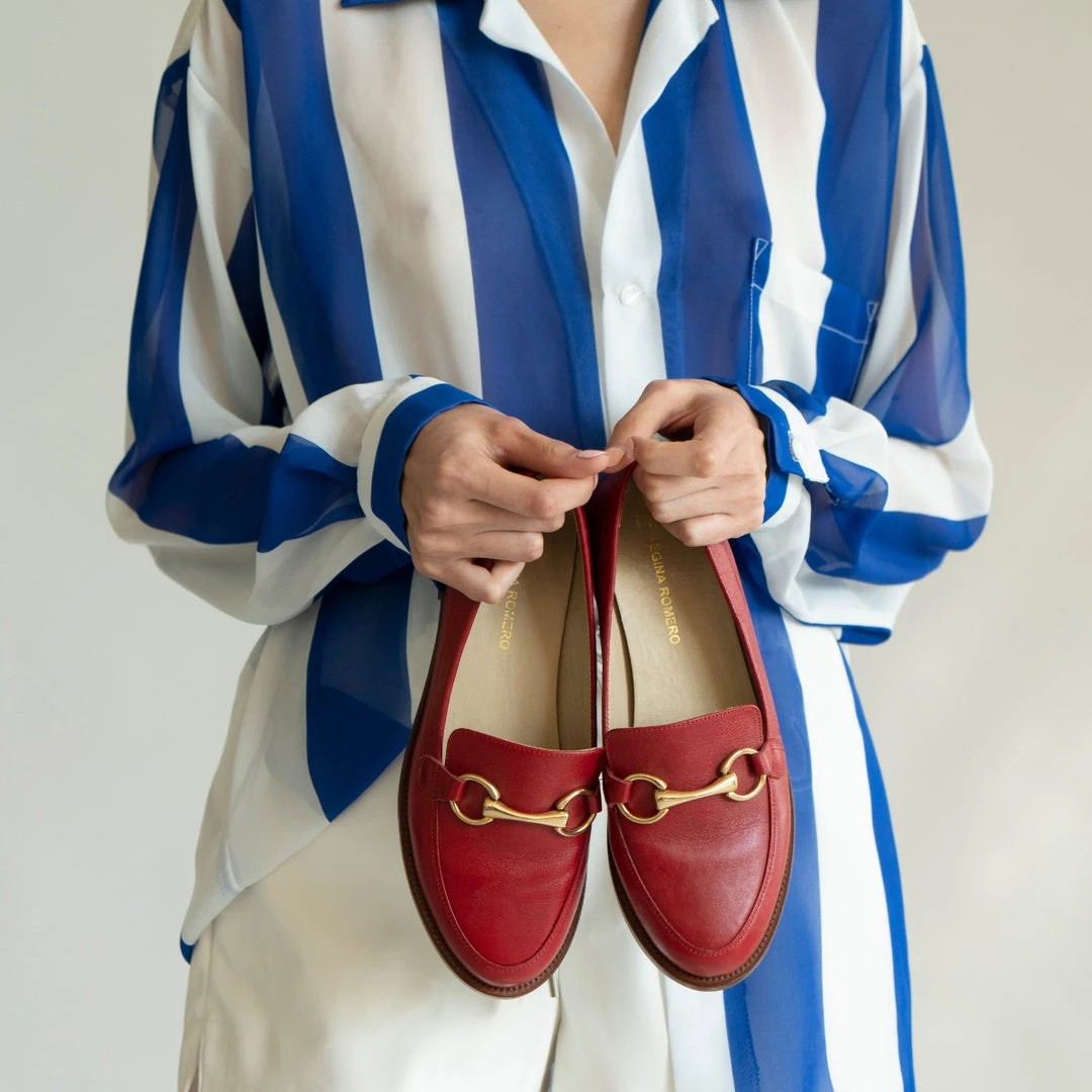 JUDY - Rojo Regina Romero Zapato Mocasin De Piso Para Dama En Piel 5 JUDY - Rojo Regina Romero Zapato Mocasin De Piso Para Dama En Piel - Imagen 5