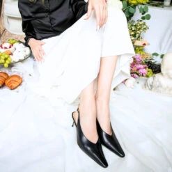 FENICIA 60 - Negro Regina Romero Zapato Zapatilla Tacon Bajo Para Dama En Piel -Reginaromero Tienda de ventas zapatillas fenicia negro regina romero lifestyle 4