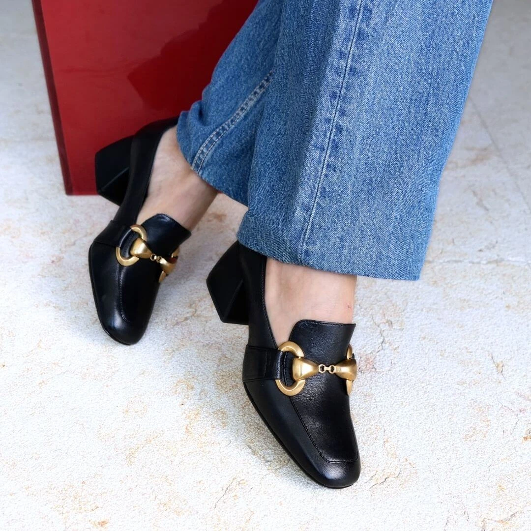 GRETA 40 - Negro Regina Romero Zapato Zapatilla Tacon Bajo Para Dama En Piel 2 GRETA 40 - Negro Regina Romero Zapato Zapatilla Tacon Bajo Para Dama En Piel - Imagen 2