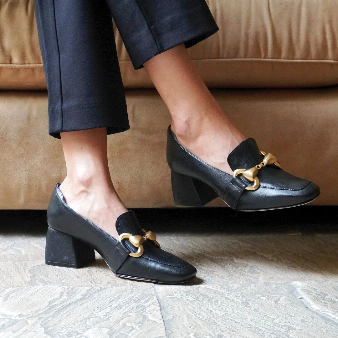 GRETA 40 - Negro Regina Romero Zapato Zapatilla Tacon Bajo Para Dama En Piel 3 GRETA 40 - Negro Regina Romero Zapato Zapatilla Tacon Bajo Para Dama En Piel - Imagen 3