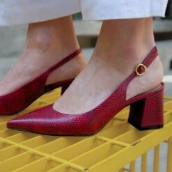 TANIA 50 - Rojo Regina Romero Zapato Zapatilla Tacon Bajo Para Dama En Piel 11 TANIA 50 - Rojo Regina Romero Zapato Zapatilla Tacon Bajo Para Dama En Piel -Reginaromero Tienda de ventas zapatillas tania rojo regina romero lifestyle 2