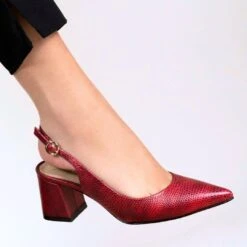 TANIA 50 - Rojo Regina Romero Zapato Zapatilla Tacon Bajo Para Dama En Piel 12 TANIA 50 - Rojo Regina Romero Zapato Zapatilla Tacon Bajo Para Dama En Piel -Reginaromero Tienda de ventas zapatillas tania rojo regina romero lifestyle 3